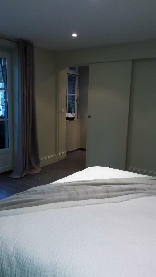 Chambre D'Hotes Les Rives De La Tronne Mer Exterior foto