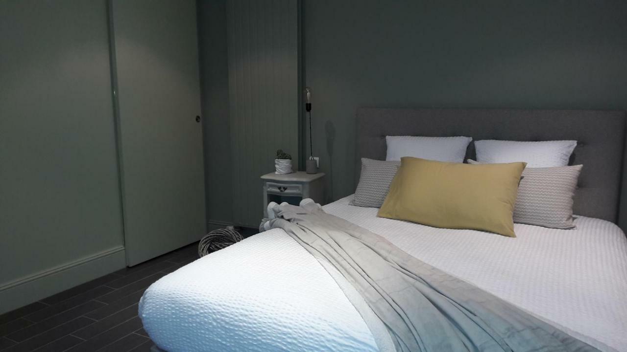 Chambre D'Hotes Les Rives De La Tronne Mer Exterior foto
